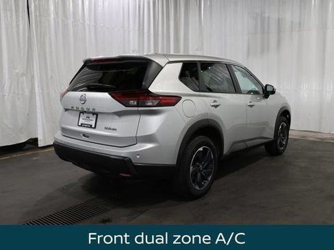 Certified 2024 Nissan Rogue SV AWD/4WD image 3