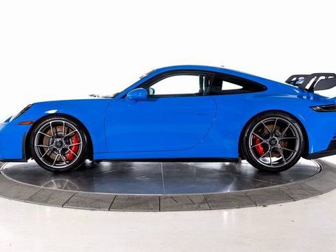 Used 2022 Porsche 911 GT3 RWD image 2