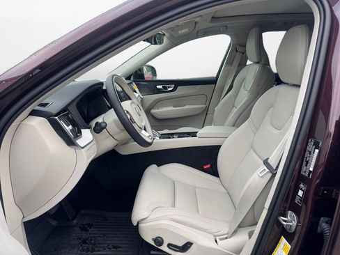 New 2026 Volvo XC60 B5 Ultra w/ Protection Package Premier AWD/4WD image 9