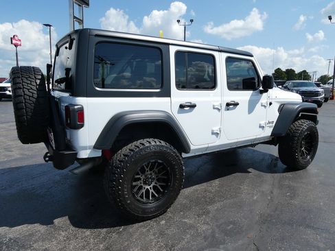 Used 2018 Jeep Wrangler Unlimited Sport S AWD/4WD image 5