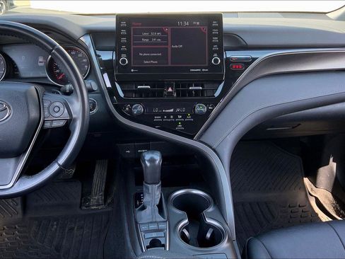 Used 2022 Toyota Camry XSE image 6