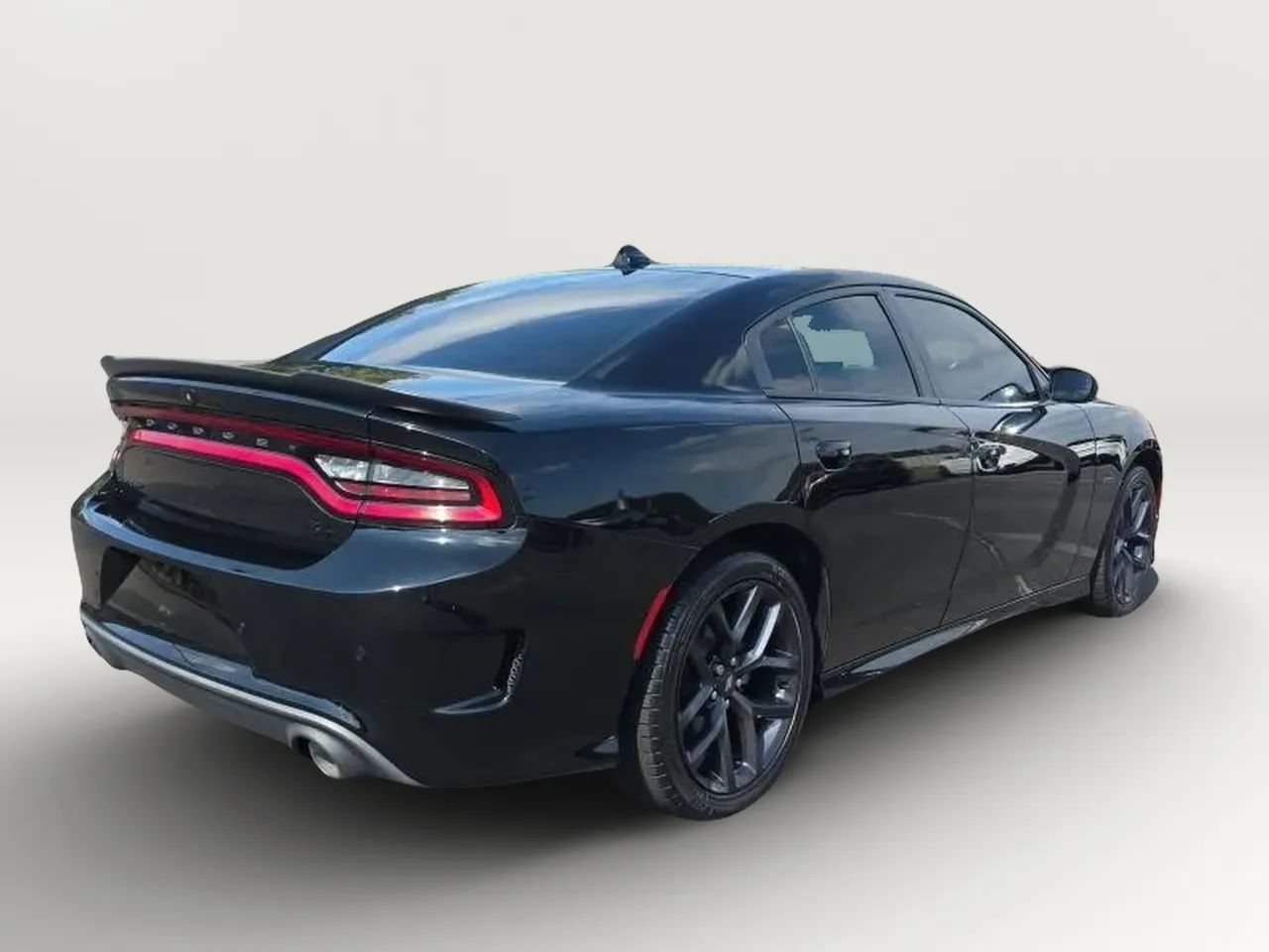 Used 2021 Dodge Charger R/T w/ Plus Group RWD image 7