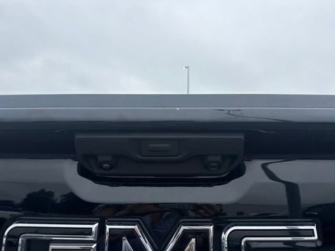Used 2024 GMC Sierra 1500 Elevation w/ LPO, Elevation Black Package AWD/4WD image 11