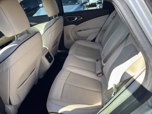Used 2015 Chrysler 200 C w/ Premium Group AWD/4WD image 9