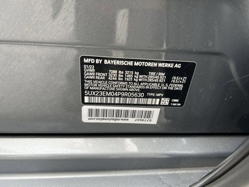 Used 2023 BMW X7 xDrive40i w/ M Sport Package image 30