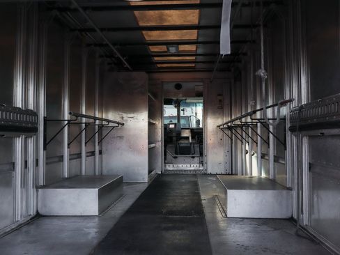 Used 2017 Ford E-350 and Econoline 350 Super Duty image 9