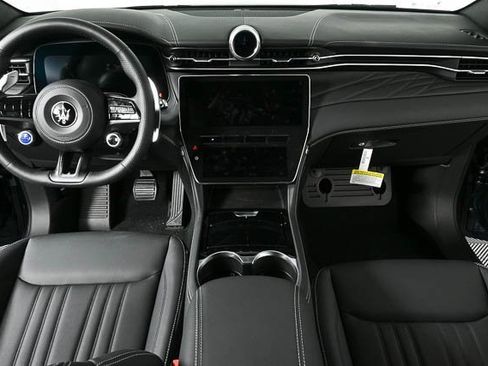 New 2025 Maserati Grecale Modena image 21