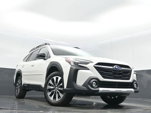 Used 2024 Subaru Outback Limited image 30