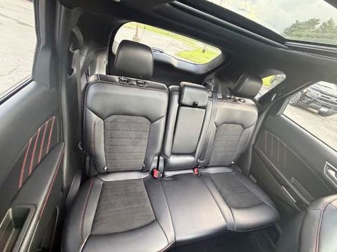 Certified 2022 Ford Edge ST-Line AWD/4WD image 33