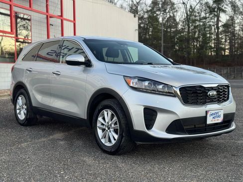Used 2020 Kia Sorento LX image 7