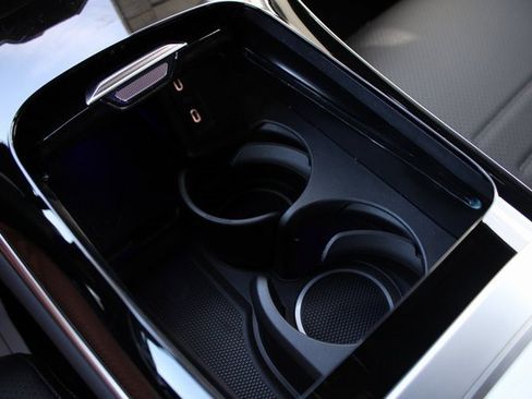 New 2025 Mercedes-Benz GLC 350e 4MATIC image 29