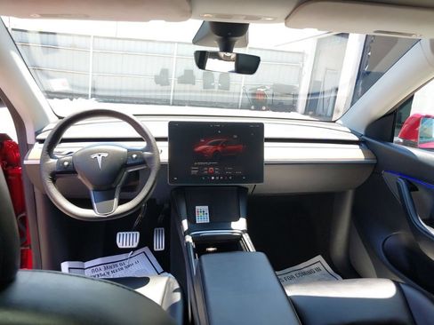 Used 2022 Tesla Model Y Performance AWD/4WD image 14