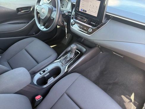 Certified 2025 Toyota Corolla LE FWD image 17