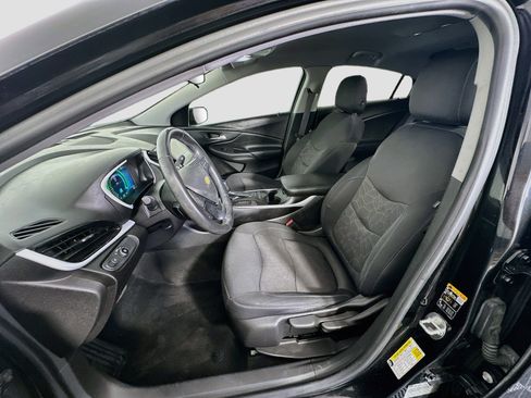 Used 2017 Chevrolet Volt LT FWD image 13