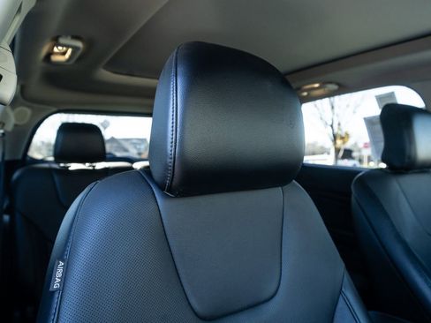 Used 2018 Ford Edge Titanium w/ Equipment Group 302A image 19