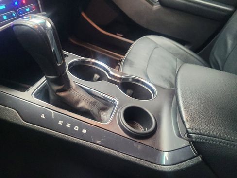 Used 2017 Ford Explorer Limited image 26