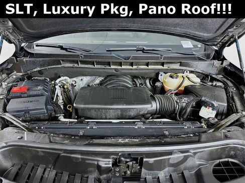 Used 2023 GMC Yukon XL SLT image 34