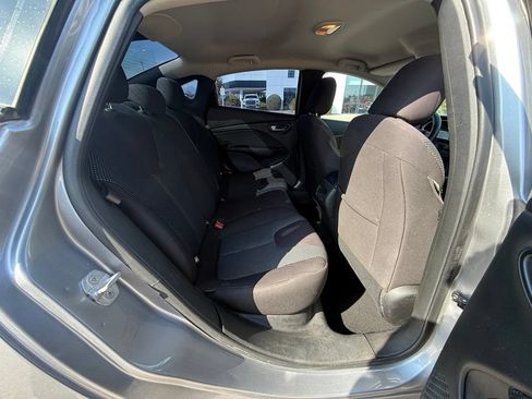 Used 2015 Dodge Dart SE w/ Convenience Group FWD image 17