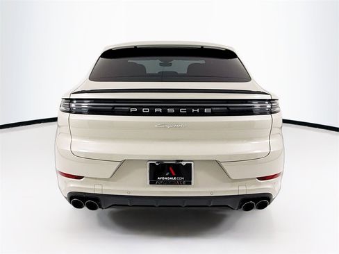 New 2026 Porsche Cayenne Coupe image 10