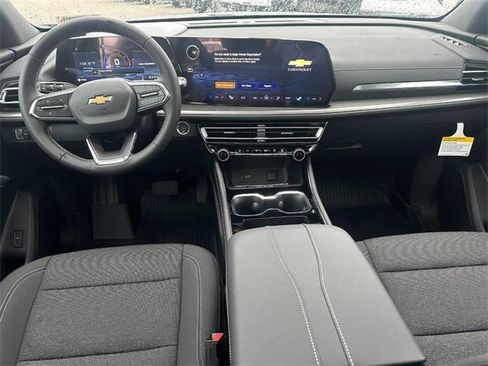 New 2026 Chevrolet Traverse LT w/ Sun and Wheel Package image 7