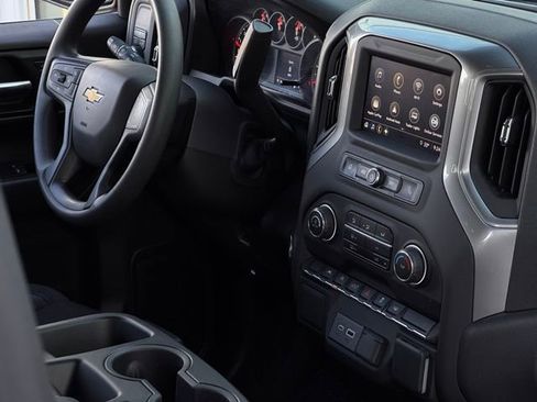 Used 2024 Chevrolet Silverado 1500 Custom image 36