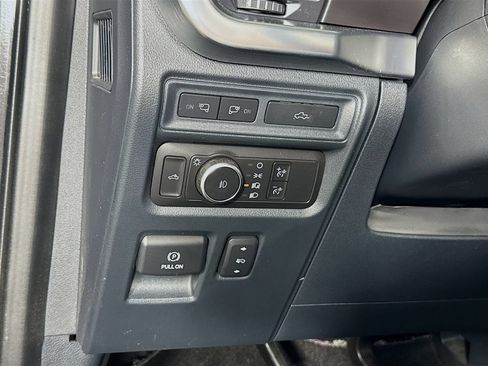 Used 2021 Ford F150 Lariat w/ Equipment Group 502A High AWD/4WD image 11