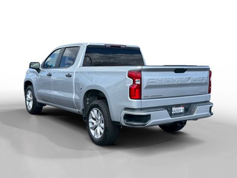 Used 2021 Chevrolet Silverado 1500 Custom RWD image 3