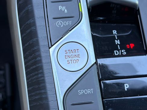 Used 2025 BMW 230i Coupe image 29