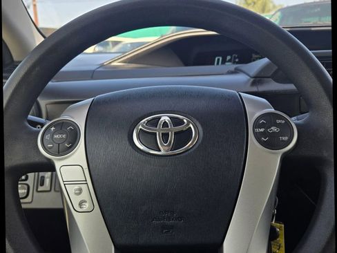 Used 2014 Toyota Prius C One image 21