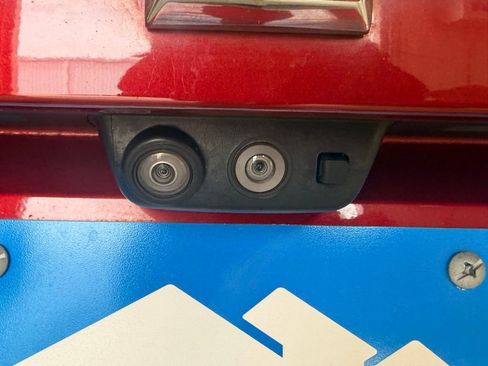 Used 2020 Chevrolet Blazer RS image 32