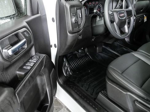 New 2026 GMC Sierra 1500 Pro image 7