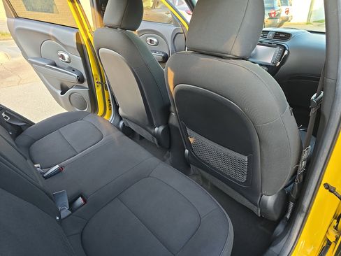 Used 2015 Kia Soul ! w/ Sun & Sound Package image 12