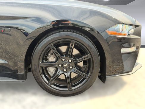 Used 2018 Ford Mustang GT Premium w/ Equipment Group 401A RWD image 11