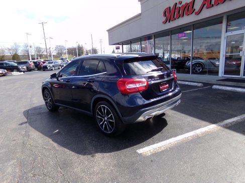 Used 2017 Mercedes-Benz GLA 250 4MATIC image 8