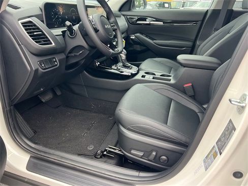 Used 2025 Kia Seltos SX image 9