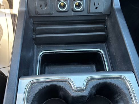 Used 2018 GMC Sierra 1500 SLT w/ SLT Premium Package image 30