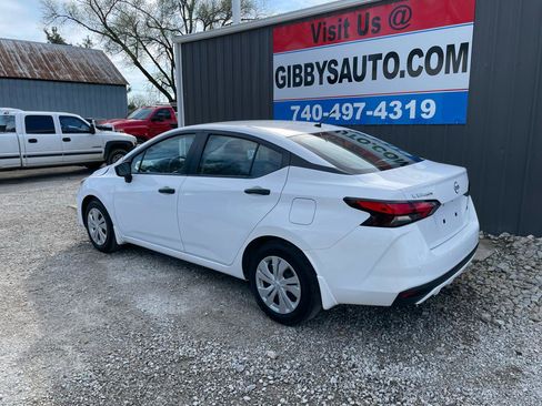 Used 2024 Nissan Versa S FWD image 2