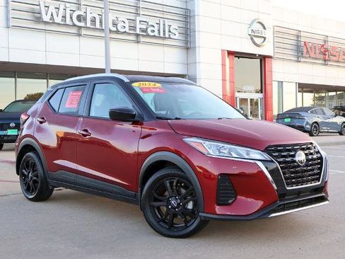 Certified 2024 Nissan Kicks SV FWD image 1