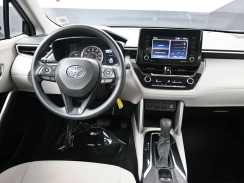 Certified 2022 Toyota Corolla Cross L AWD/4WD image 19