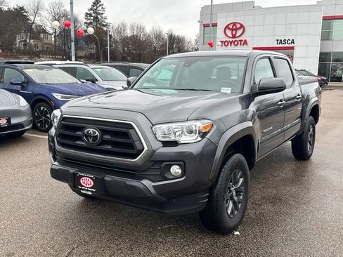 Used 2023 Toyota Tacoma SR5 image 3