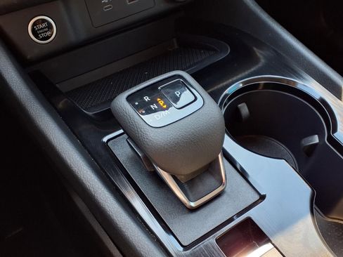 Used 2023 Nissan Rogue SV image 22