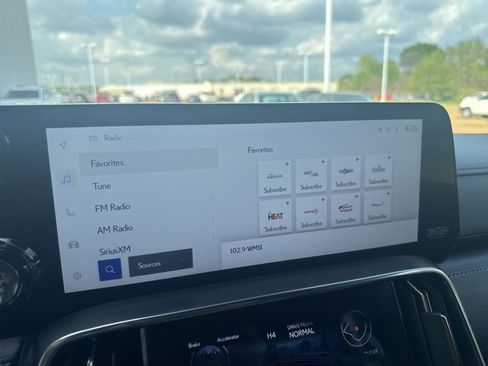 Certified 2024 Lexus LX 600 4WD w/ Appearance Package image 14