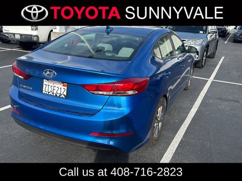 Used 2017 Hyundai Elantra SE FWD image 2