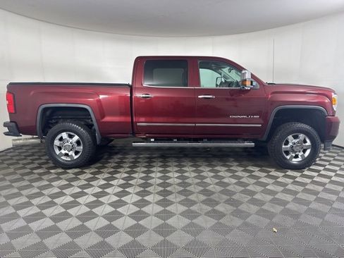 Used 2016 GMC Sierra 3500 Denali w/ Duramax Plus Package image 2