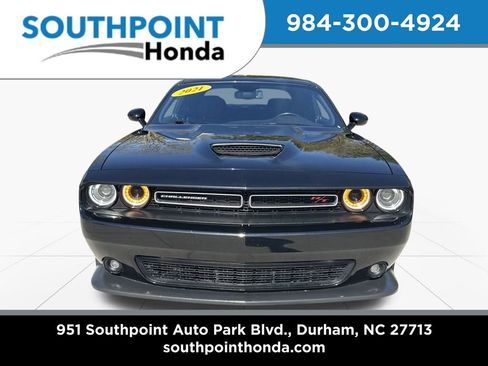 Used 2021 Dodge Challenger R/T w/ Cold Weather Group RWD image 2
