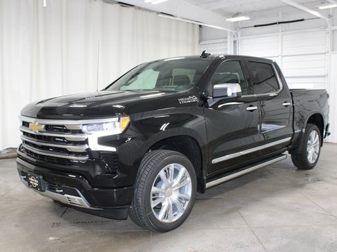 New 2026 Chevrolet Silverado 1500 High Country AWD/4WD image 4