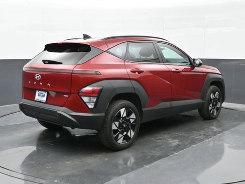 Certified 2025 Hyundai Kona SEL AWD/4WD image 8