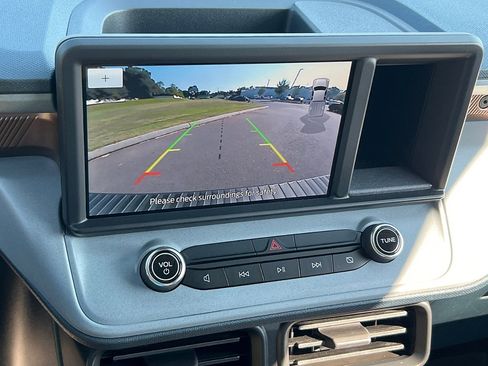 Used 2024 Ford Maverick Lariat image 12