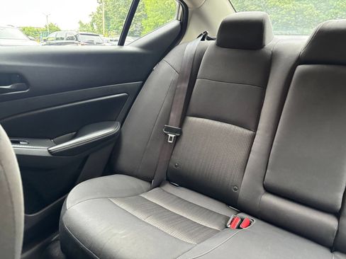 Used 2025 Nissan Altima 2.5 SV FWD image 39