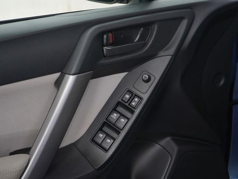 Used 2015 Subaru Forester 2.5i Premium w/ All-Weather Package image 21